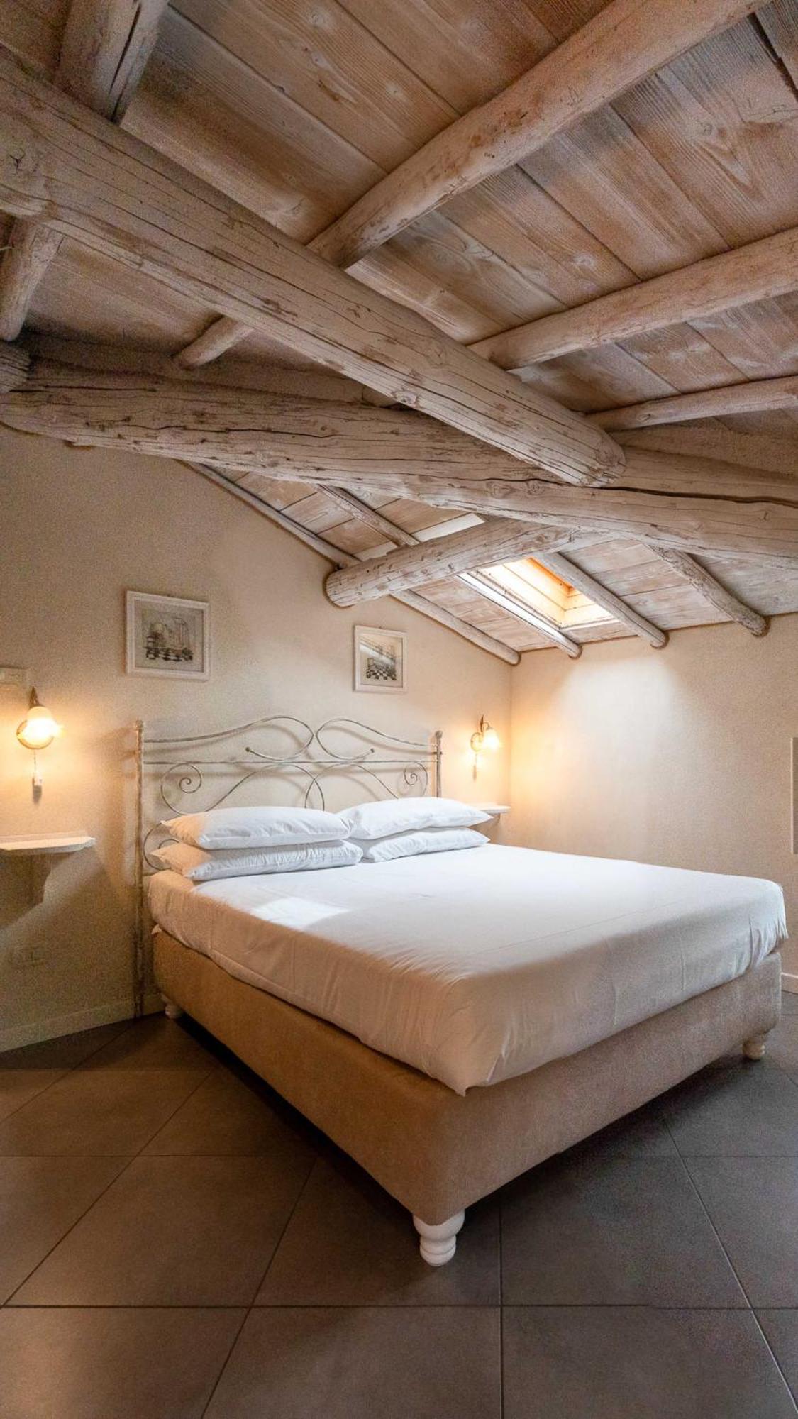 Casal Del Pigno Bed & Breakfast Peschiera del Garda Exterior photo